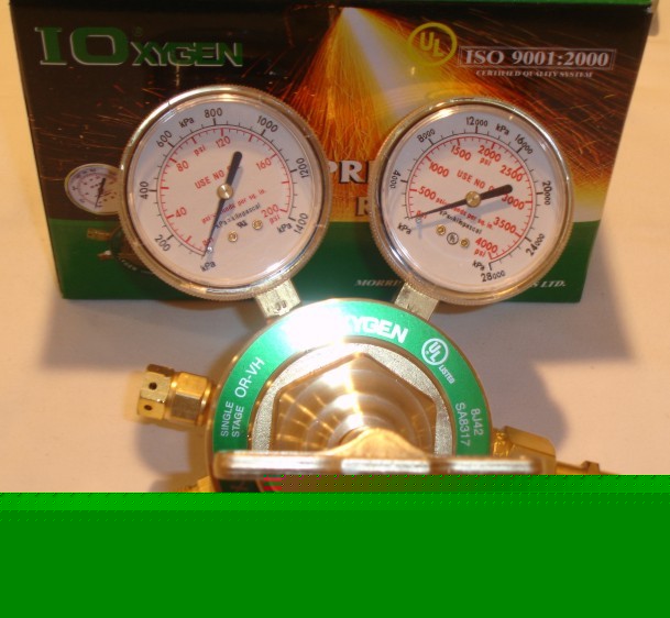 New victor style medium duty oxygen regulator - CGA540- 