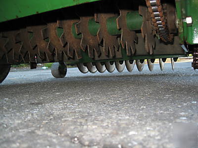 Salsco 355 slicer seeder dethacher lawn renovation