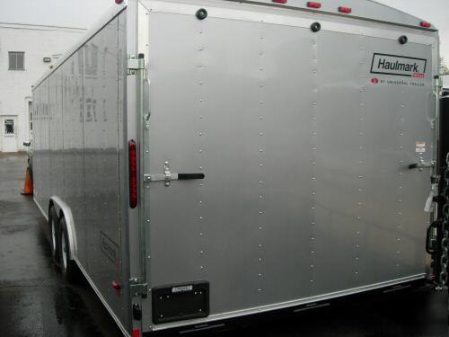 2007 27 x 8.5 ft. enclosed haulmark auto transport 