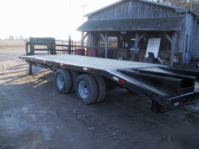 2009 8 x 25 gooseneck equipment dual tandem 20K trailer