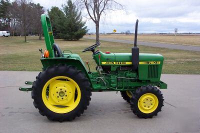 John deere 750 compact tractor