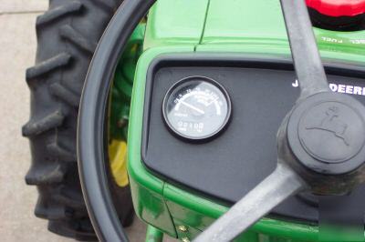 John deere 750 compact tractor