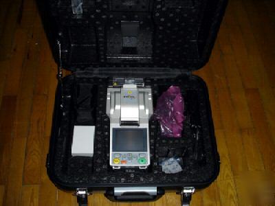 Fitel fiber optic fusion splicer S177A