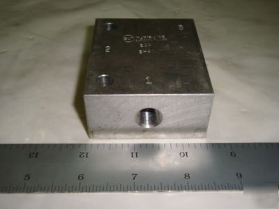 Sun hydraulics eca valve body - used