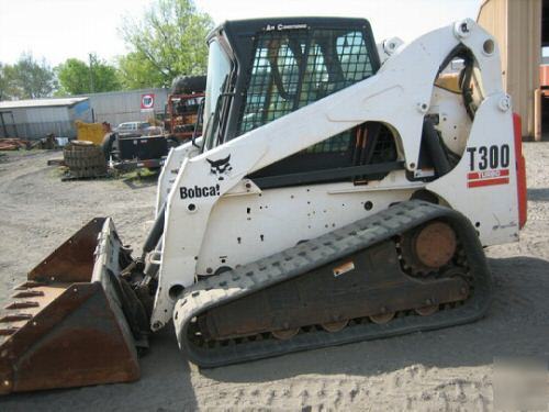 Bobcat T300 skidsteer, yr 2004 track type skid steer