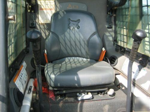 Bobcat T300 skidsteer, yr 2004 track type skid steer