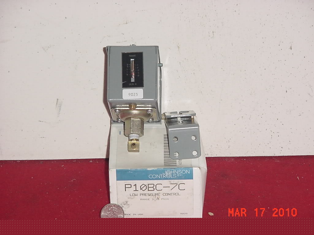 Johnson controls low pressure control P10BC-7C 3/20PSI