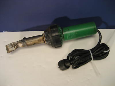 Leister triac s 120V hot air welder gun hand held w/tip