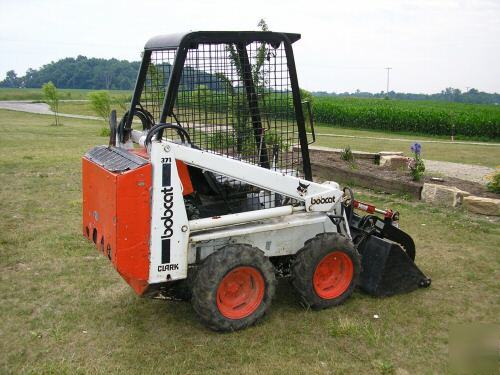 Skidsteer bobcat 371 dingo mini skidsteer