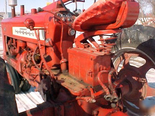 Antique tractor,farmall 400 ,torque,,power steering.