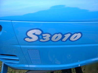 New brand ls tractor S3010 4X4 with quick attach loader