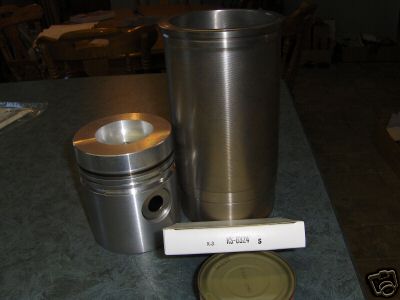 6 sleeves and pistons for 3020 and 4020 jd tractor eng
