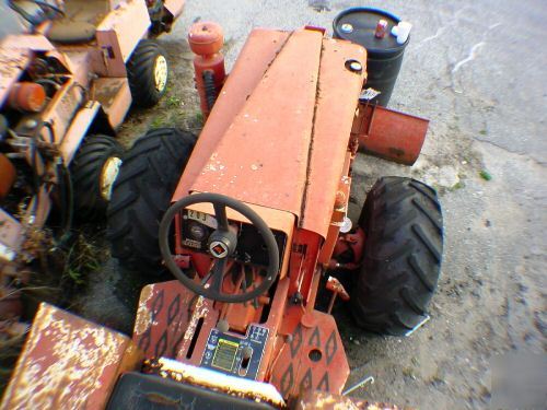 Ditch witch R65 plow cable plow vibratory plow catv 