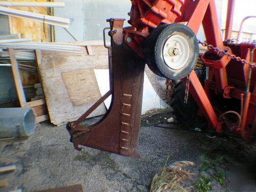 Ditch witch R65 plow cable plow vibratory plow catv 