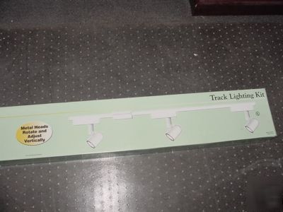 Emerald 3 head round back cylinder track light P6502W