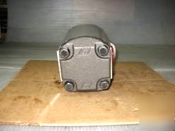 New - clark lift truck pump p/n 2793308 by polar