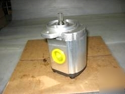 New - clark lift truck pump p/n 2793308 by polar