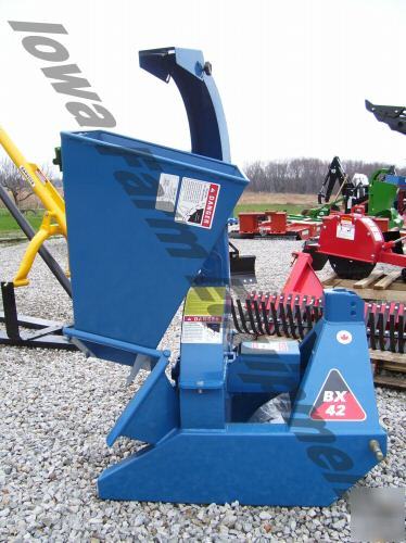 Wallenstein BX42 3PT wood chipper chip 4