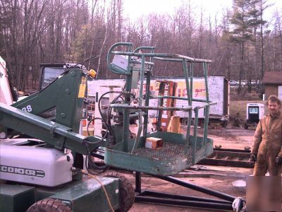 Boom-supported elevating work platform lift