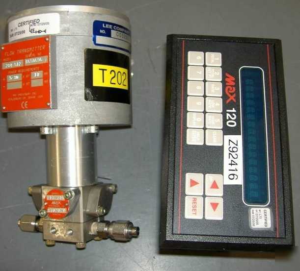 New flow transmitter 284-512 w/ max 120 display unit. 