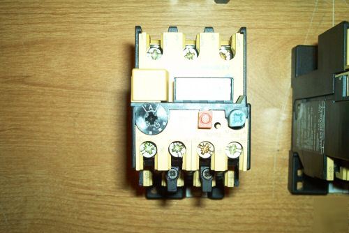 Qty 2 allen bradley magnetic contactor motor starter 