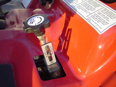 2005 massey ferguson GC2300 diesel 4X4 tractor/loader 