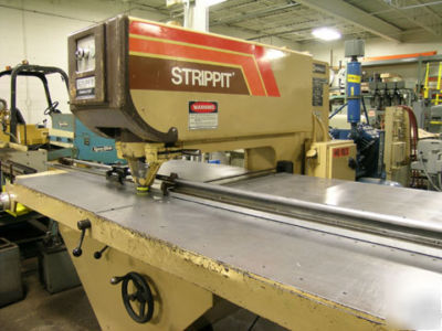 30 ton strippit model super 30/30 fabricator