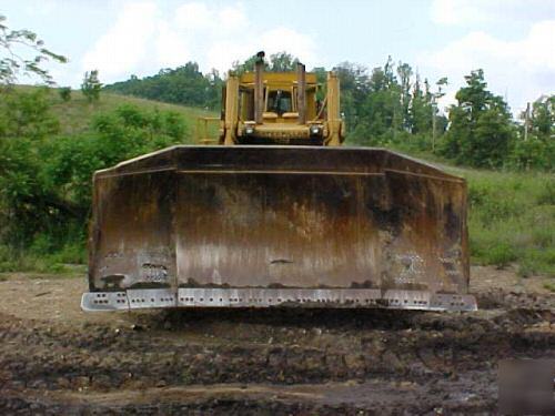 Caterpillar cat D10 high track dirt rock crawler dozer