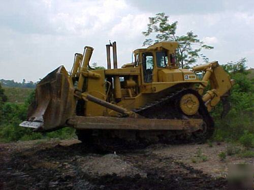 Caterpillar cat D10 high track dirt rock crawler dozer