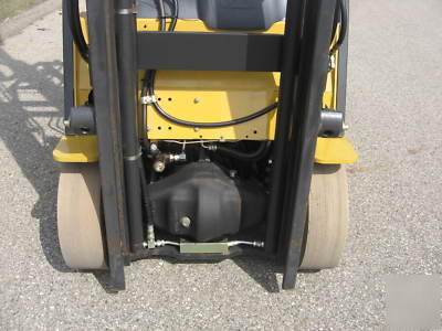 2005 caterpillar 5000 lb, lp gas forklift, hilo nice 