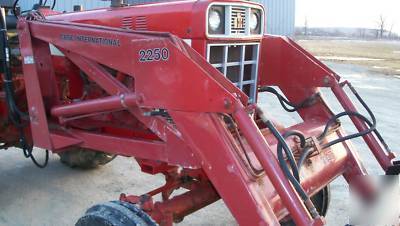 Case international 2250 loader excellent condition