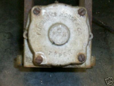 Fairbanks morse type r magneto for hit and miss