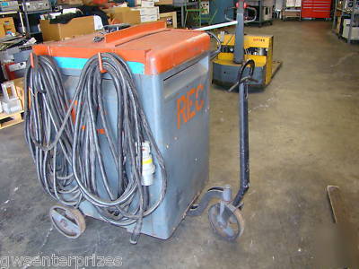 Lincoln idealarc tm 300/300 ac/dc arc welder