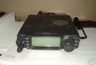 Yaesu dual band transceiver ft-7100 2-meter/440 mobile