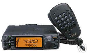 Yaesu dual band transceiver ft-7100 2-meter/440 mobile