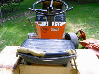  case garden tractor model 220 (1971) minus engine
