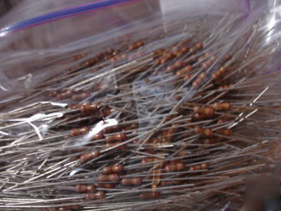 Lot of 70 bags of resistors