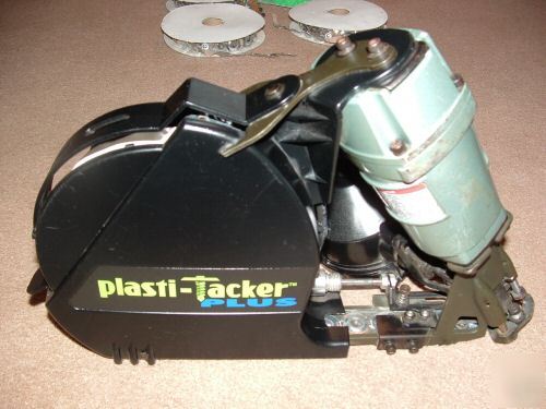 Hitachi NV50AP2 coil roofing nailer plasti-tacker plus