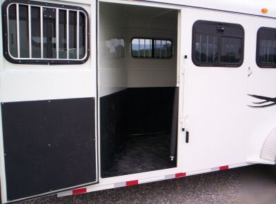 New 2010-four horse 700 deluxe--horse--stock trailers 