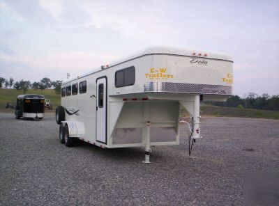 New 2010-four horse 700 deluxe--horse--stock trailers 