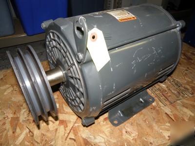 Dayton energy efficient 7.5 hp industrial motor 3KW40