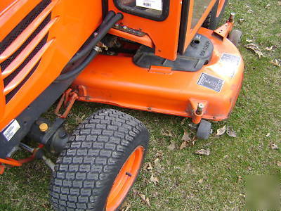 Kubota BX2350 hst 4X4 with 5' mowerdeck and heated cab