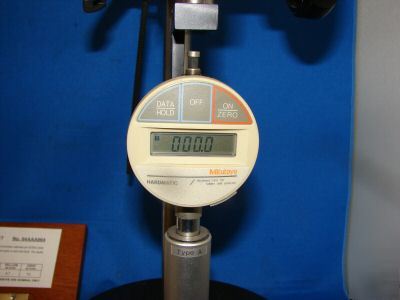 Mitutoyo digital durometer hh 312 811 hardness tester