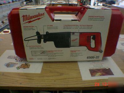 New milwaukee 6509 -22 sawzall kit