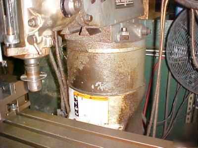 Bridgeport milling machine, vari speed, dro, pow feeds
