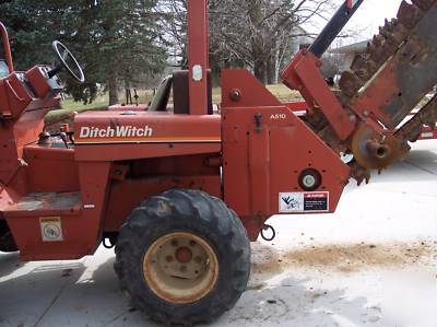 Ditch witch 4010 dd 4 wheel steer with trailer 