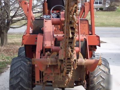 Ditch witch 4010 dd 4 wheel steer with trailer 