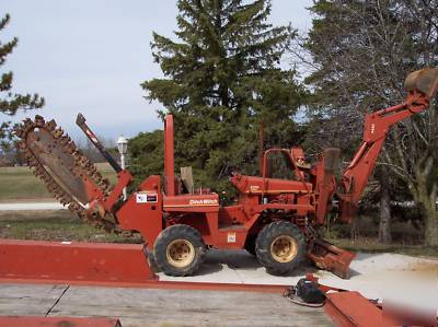 Ditch witch 4010 dd 4 wheel steer with trailer 