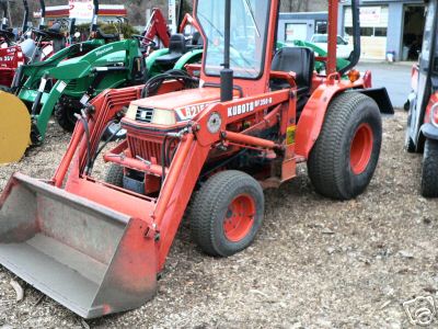 Kubota B2150 4X4 diesel 24 hp tractor loader cab