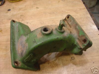 John deere 70 lp gas upper water pipe casting